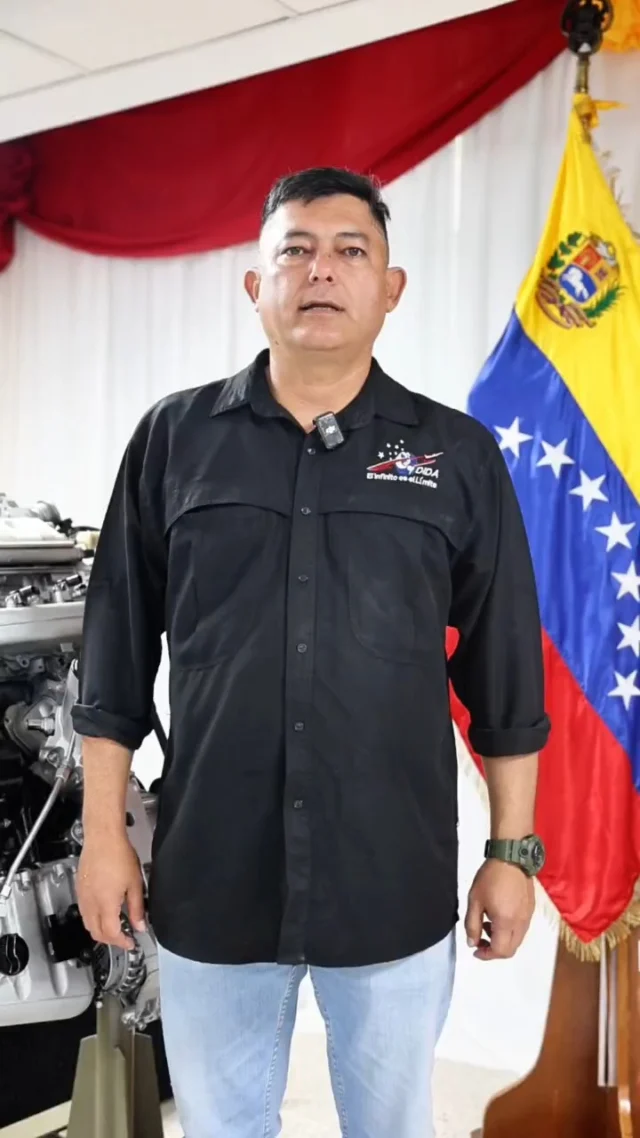 ¡La ciencia en Venezuela no se detiene! 🇻🇪🔬

Desde la Aviación Militar Bolivariana, hombres y mujeres con rigor y amor por la Patria demuestran que la soberanía tecnológica es una realidad. Celebramos el éxito del Programa para el Overhaul Nacional del Motor Austro Engine (Sistema DA 40/42), un proyecto estratégico liderado por el G/B Víctor Parra Hernández.

Este avance no es solo ingeniería; es la voluntad de un pueblo decidido a ser independiente. Gracias a este esfuerzo, fortalecemos la Defensa Integral de la Nación bajo el liderazgo del Presidente @nicolasmaduro 

¡Felicitamos al equipo galardonado con el Premio Nacional de Ciencia y Tecnología! 🏆 Esta es la ciencia al servicio de la soberanía.