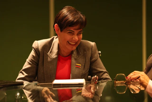 La ministra para Ciencia y Tecnología, Gabriela Jiménez Ramírez, sostuvo un encuentro de alto nivel con estas luminarias de la ciencia y la tecnología mexicana. Escuchar al Dr. Guzmán Arenas (IA), al Dr. Ramírez (Electrónica de Alto Desempeño), y al Dr. Pedroza Meléndez (Robótica, Asesor AEM y creador de “Don Cuco El Guapo”) nos recuerda la inmensa capacidad de nuestros pueblos.

 Seguimos fortaleciendo los lazos de cooperación encomendados por el presidente @nicolasmaduro . La ciencia es el soporte fundamental para el desarrollo.

¡Mexico y Venezuela países hermanos!🇲🇽🇻🇪