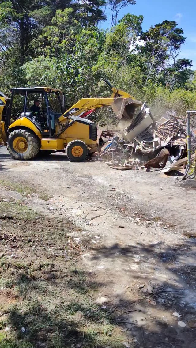 En el Instituto Venezolano de Investigaciones Científicas (IVIC) ya comenzaron las labores de reparación y reconstrucción de los centros de investigación, bombardeados hace un mes por el gobierno de Estados Unidos.

“Este es el trabajo que nos ha encomendado la Presidenta Encargada, Delcy Rodríguez, y que la ciencia y la tecnología tributen para la paz del pueblo venezolano, en unidad”, expresó la ministra Gabriela Jiménez Ramírez. 

A un mes del ataque ilegal, también se rinde homenaje a los mártires y la comunidad científica reafirma su compromiso con el conocimiento, la ciencia y el porvenir de Venezuela.🇻🇪