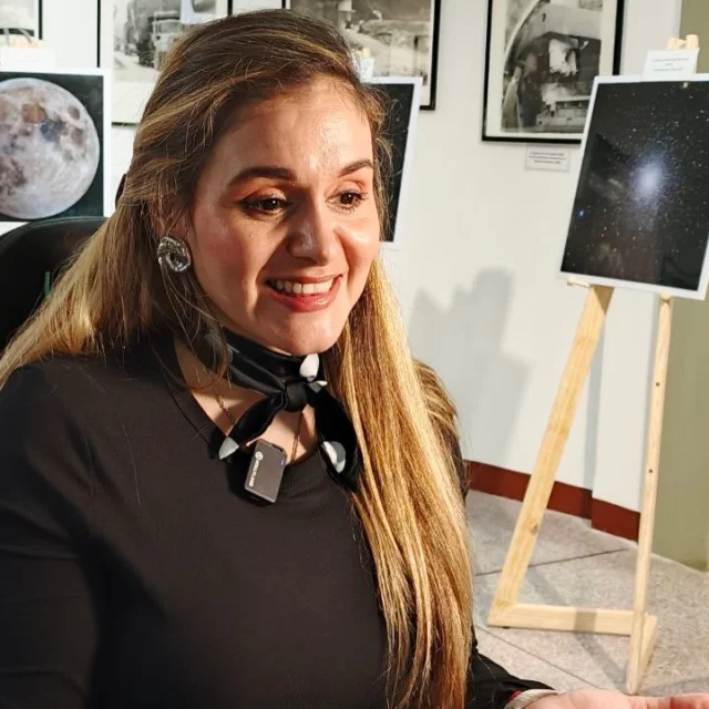 🌌 ¡El cosmos llega a toda Venezuela! 🚀

Se llevó a cabo la 3era jornada de preparación para las Olimpiadas Venezolanas de Astronomía (OVA). Bajo la guía de los expertos del @SocializaCIDATA, jóvenes de todo el país profundizaron en los secretos del Sistema Solar y la Luna. 🌕✨

Desde trivias interactivas hasta misiones lunares, la ciencia se vive de forma dinámica. ¡El conocimiento no tiene límites!

📅 Dato importante: La gran prueba nacional es este 20 de febrero. ¡Aún queda una clase preparatoria la próxima semana!

🔗 Encuentra todas las clases y guías de estudio en el canal de YouTube: @SocializaCIDATA.