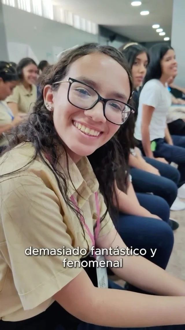 Despertando vocaciones científicas y liderazgo en las investigaciones 

Los espacios del Complejo Educativo Industrial Leonardo Infante en el municipio Sucre, estado Miranda, escenario del encuentro Nosotras Nucleamos Ciencias, donde más de 150 estudiantes de diferentes centros educativos, se empoderaron sobre el uso pacífico de la energía atómica  en las distintas ciencias. 

Actividad coordinada por la @fundacioncendit_ve en el marco del Día Internacional de la Mujer y la Niña en las Ciencias, celebrado el pasado 11 de febrero. 

Desde las instituciones educativas del país se promueve el uso de la energía nuclear en las aulas y laboratorios, en favor de la paz y de la soberanía e independencia científico-tecnológica.